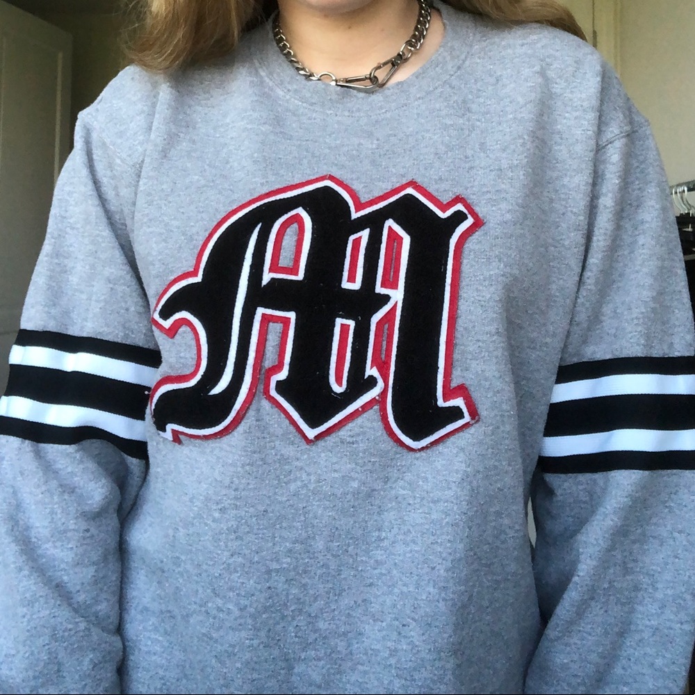 LF vintage sweatshirt w/ Old English patchwork